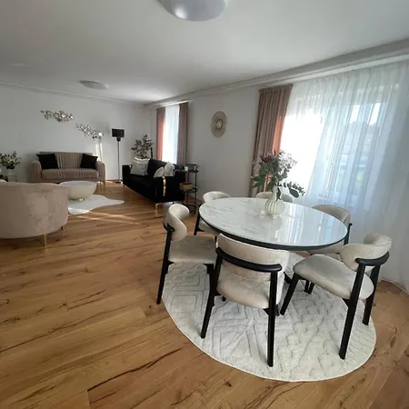 Ferienhaus Linz 度假居 林茨