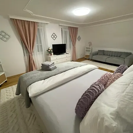 Ferienhaus Linz * 林茨